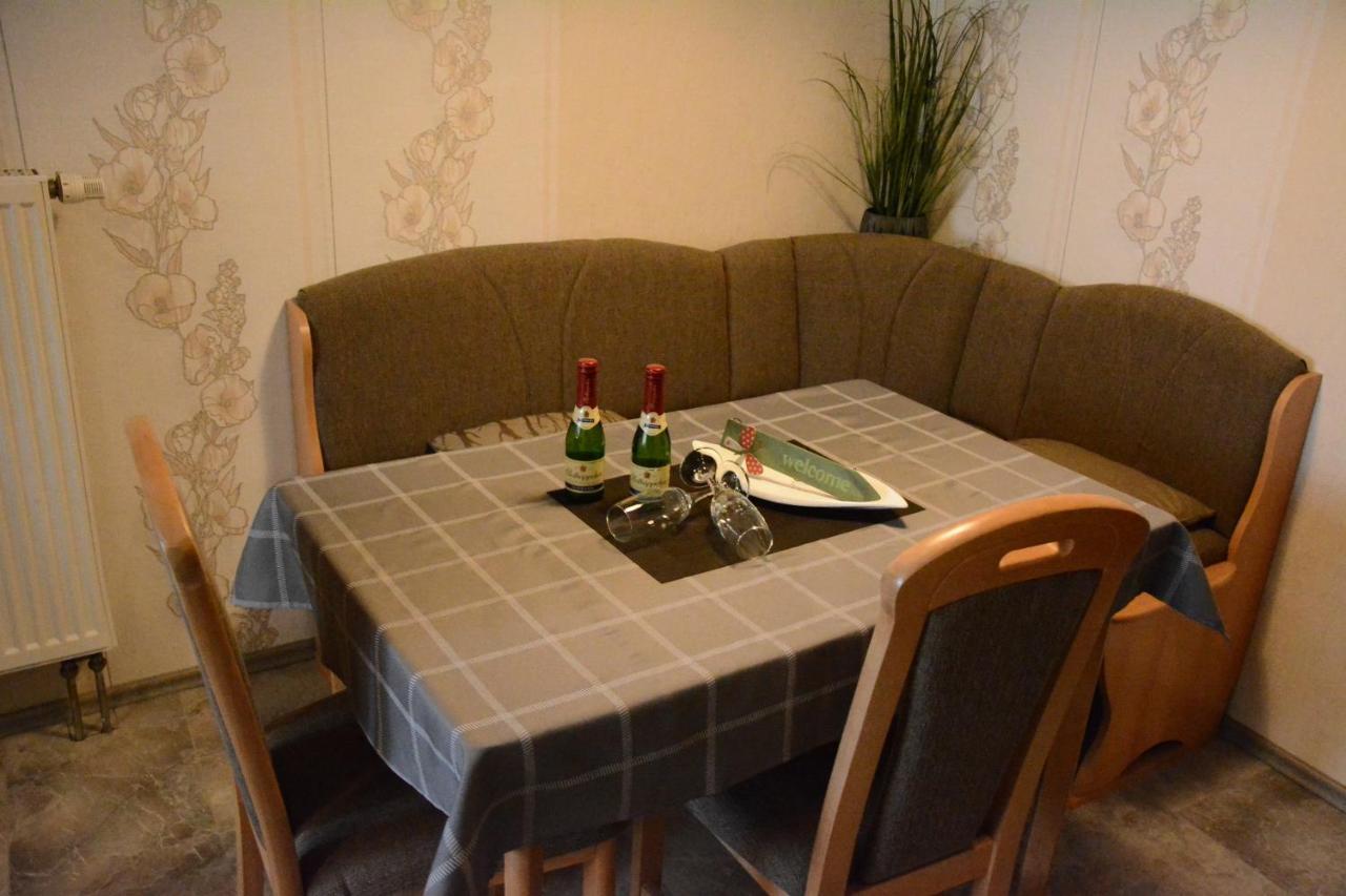 Ferienwohnung Goethe แบร์นคาสเทล-คืสท์ ภายนอก รูปภาพ